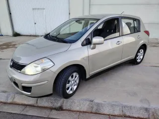 Nissan Tiida 2010
