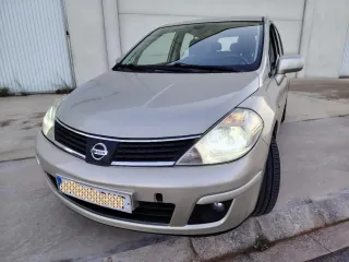 Nissan Tiida 2010