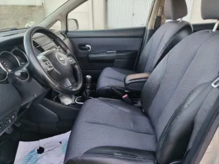 Nissan Tiida 2010