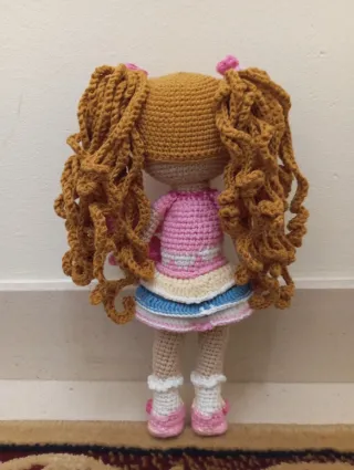 Muñeca crochet "niña con osito" Hecha a mano NUEVA