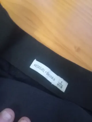 Conjunto top y falda negra + camisa