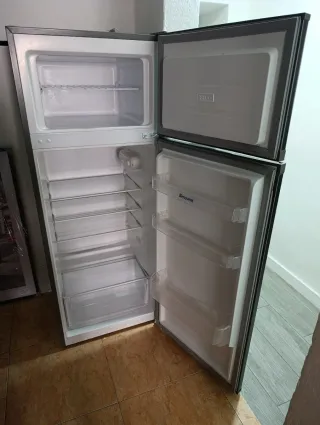 Frigorífico Benavent buen estado