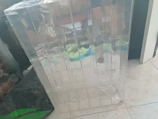 Vitrinas expositoras acrílicas transparentes