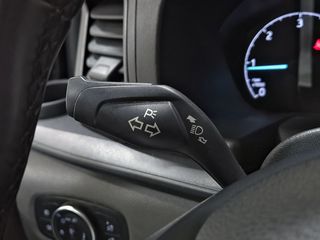 Ford Transit Custom 2.0 TDCI 150CV 320 TREND KOMBI SWB 4P 9 PLAZAS