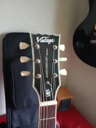 Guitarra Vintage SG 30 Aniversario (NUEVA)