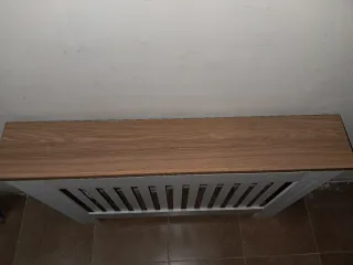 Cubre radiador de madera Vida Designs