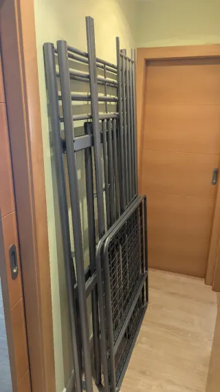 Cama alta individual Ikea metálica