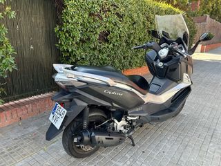 Moto 125  SYM. CRUISYM  año 2019 solo 11000km