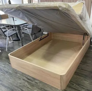 Canapés y colchones nuevos