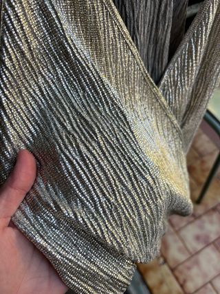 Top Zara Dorado Brillo Talla S y M tanbien caebien