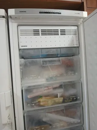 Congelador vertical Siemens