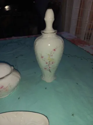 Juego tocador porcelana flores