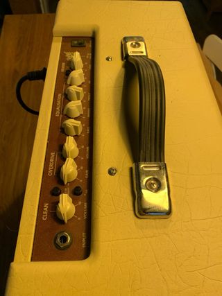 Amplificador Guitarra Blackstar Debut 50R