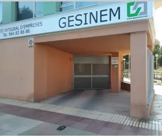 Alquiler plaza de garaje,zona piscinas/ instituto