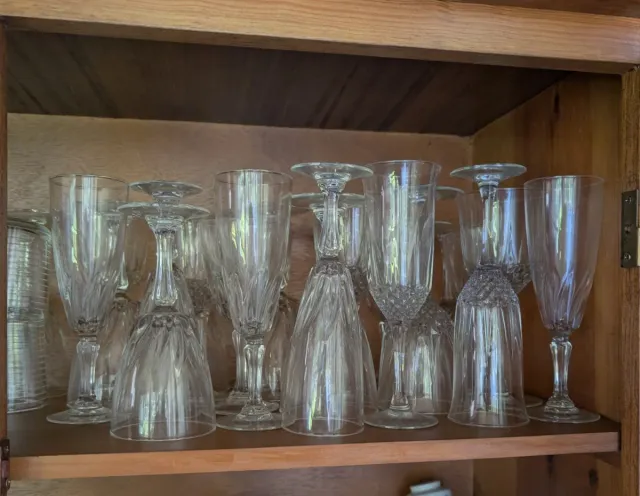 Juego de copas de cristal tallado