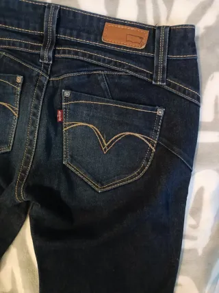 Jeans Levis aderenti