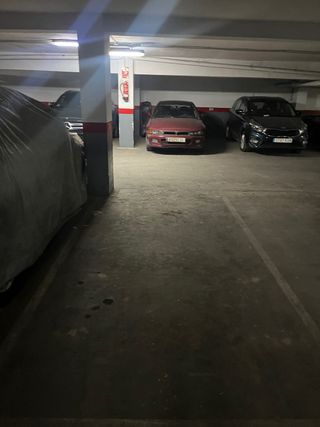 Se Alquila garaje en carrer de malilla