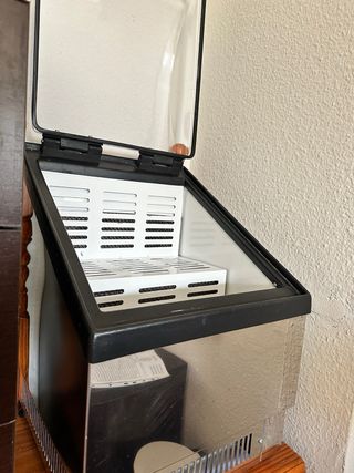 Mini nevera expositora