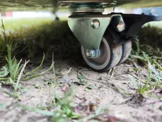 2 Muebles de almacenaje con ruedas