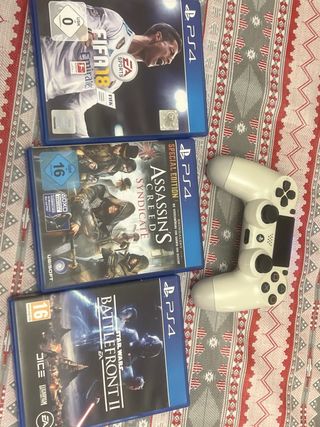 PlayStation 4 con 1 mando.