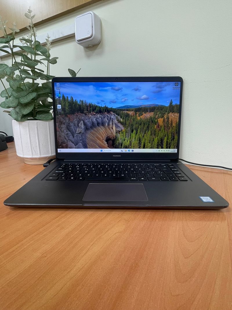 Huawei Matebook PL-W09 (ref. 106339)
