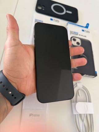 iPhone 15 Plus 256GB Negro + Fundas Quad Lock