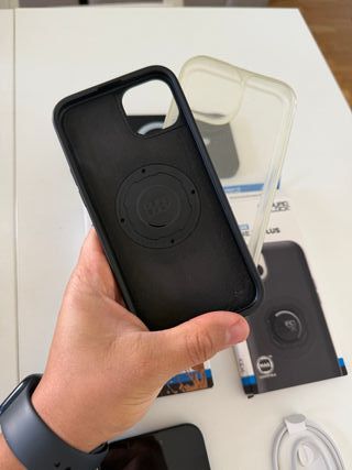 iPhone 15 Plus 256GB Negro + Fundas Quad Lock