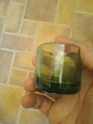 Vasito de cristal verde pequeño