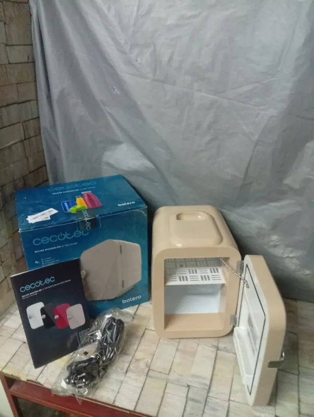 Nevera Cecotec Bolero Mini 4L