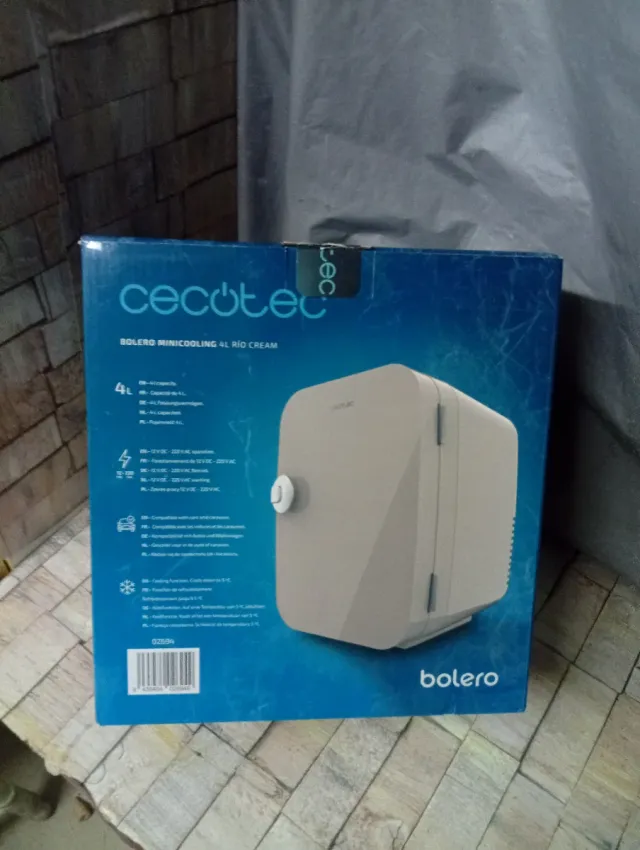 Nevera Cecotec Bolero Mini 4L