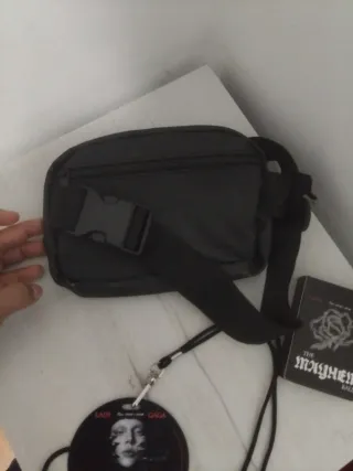 Riñonera Lady Gaga Negra