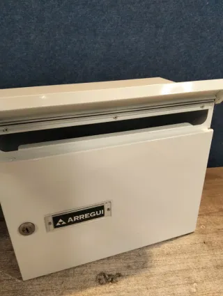 Buzón para comunidades ARREGUI MILENIO