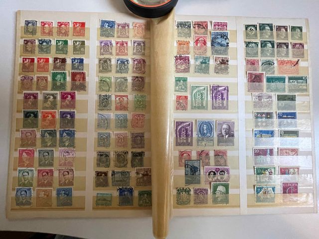 Lote variado de sellos.