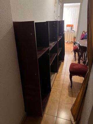 Se regalan muebles de salón y comedor en Gandia