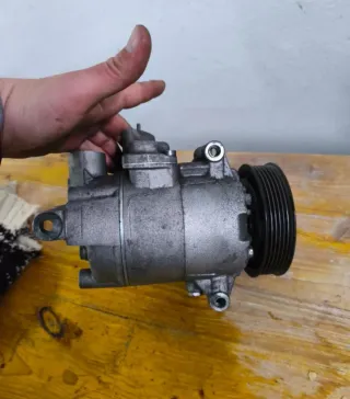 Compresor de aire acondicionado