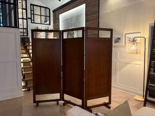 Biombo separador de ambientes madera