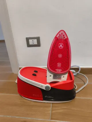 Ferro da stiro con caldaia Necchi NCL-2668B