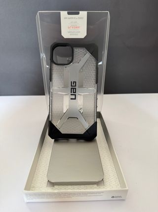 Capa UAG Plasma Series iPhone 6.7 (2022)