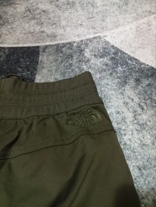 The North Face Shorts Donna Verde Oliva