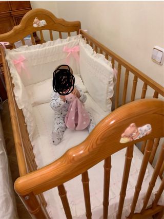 Cuna de madera en perfecto estado tamaño estandar