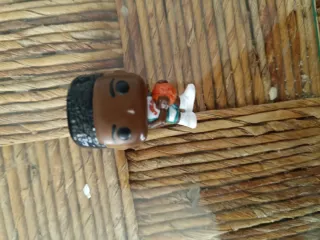 Figura Lucas Stranger Things Kinder Joy