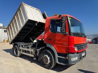 Mercedes ATEGO 1624 grua y volquete
