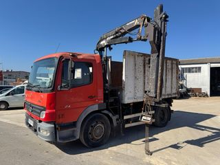 Mercedes ATEGO 1624 grua y volquete