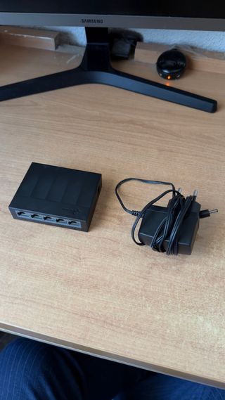 TP-Link Hub 5 Puertos Ethernet Negro