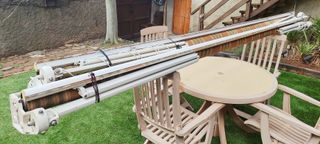 Toldo con motor eléctrico de apertura y recogida