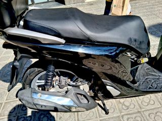 Honda SH125i Negra