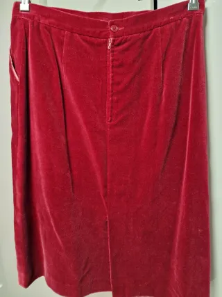 Traje Vintage Terciopelo granate.