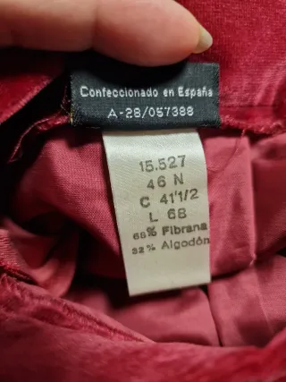 Traje Vintage Terciopelo granate.