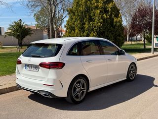 Mercedes-Benz Clase B 200d 150 cv amg line