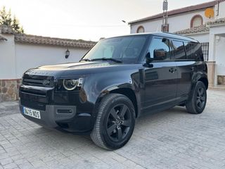 Land Rover Defender 2023